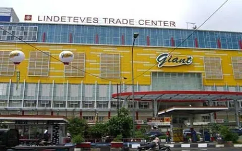 Ruko dan Kios LTC Glodok Hayam Wuruk, Jakarta Pusat