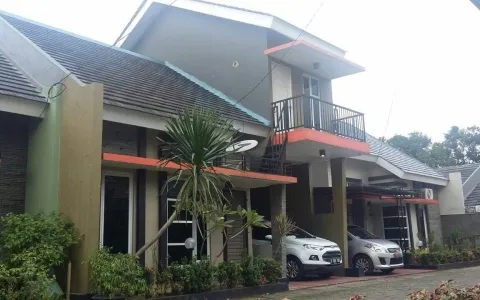 Dijual Rumah Cluster Pondok Delapan Cipayung, Jakarta Timur
