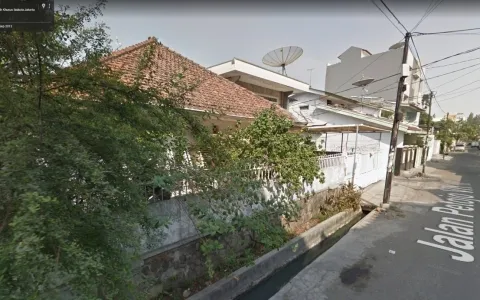 Rumah Tua Siap Huni di Jl. Petojo, Cideng