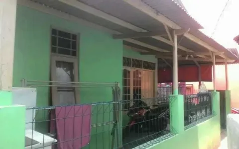 Rumah Dijual di Gondrong, Cipondoh