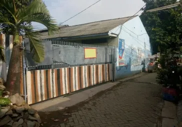 Gudang Bekas Pabrik di Buaran Indah, Tangerang