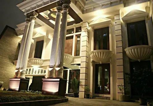 Jual Rumah - Jl Sumatera, Surabaya Design Lux ST-R742