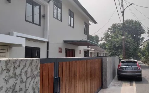 Jual Rumah - Jl Cendrawasih III , Keb. Lama Jakarta ST-R778