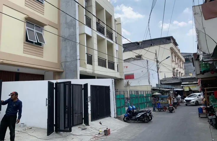 Disewakan Ruko - Unit Baru Jelambar Jakarta Barat ST-RK404