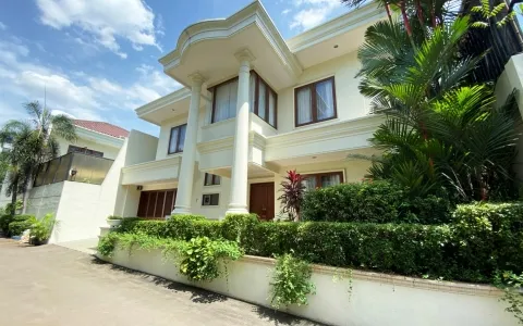 Dijual Rumah Siap Huni Jl Kemang Jakarta Selatan