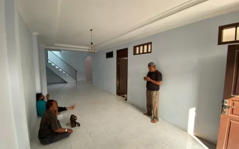 Dijual Rumah Full Renovasi Dekat Binus Anggrek Kebon Jeruk