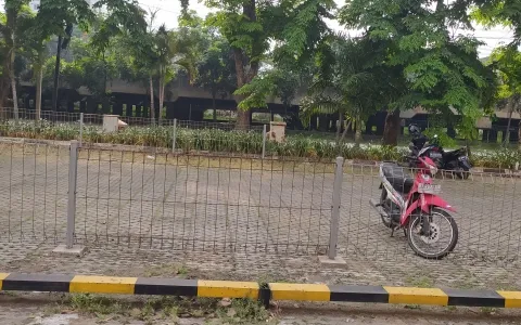 Disewakan Ruko Gandeng  5 Lantai Mutiara Taman Palem