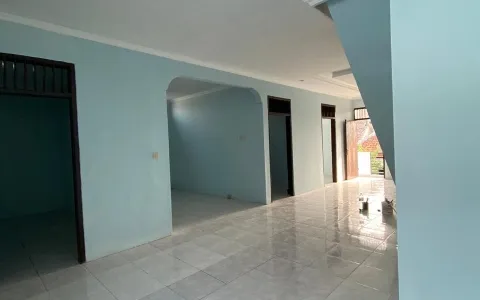 Dijual Rumah Full Renovasi Dekat Binus Anggrek Kebon Jeruk