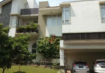 Jual Rumah Taman Telaga Golf Jl Danau Maninjau, BSD City