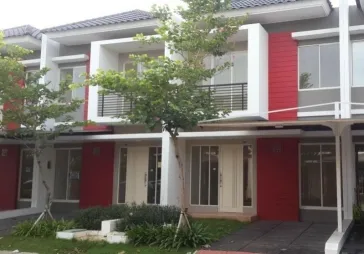 Rumah Golf Lake Residence Pine Hill 2, Cengkareng ST-R1072