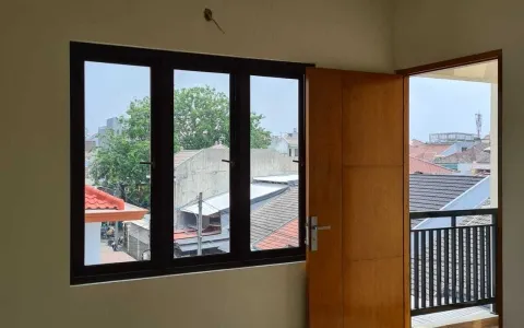 Rumah Baru Jl Perumahan Taman Ratu Indah, Duri Kepa