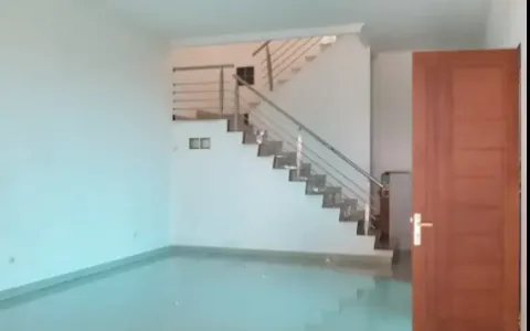 Dijual Rumah Komplek Pakuwon ( Jelambar Baru ) | R - 195