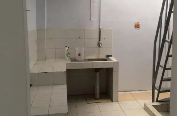 Disewakan Rumah Jl Pluit Karang Ayu | R-285