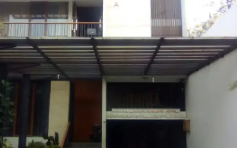 Dijual Rumah Town House Balcony ( Jl. Bangka ) | R-310