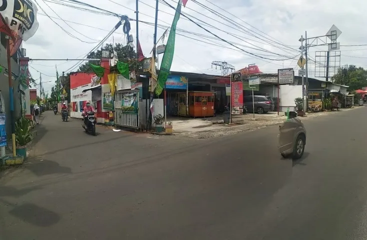 Beli Rumah Gratis Kios Jl Kerja Bakti, Kramat Jati