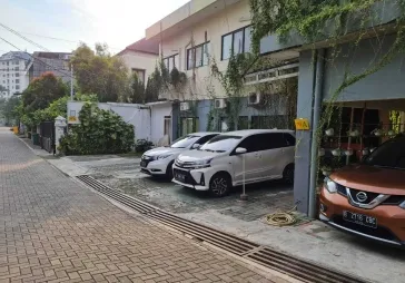 DIjual Rumah Kost Kemang selatan siap pakai