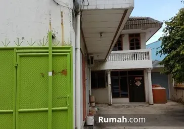 Rumah kantor   gudang 6 kamar tidur di Tambora