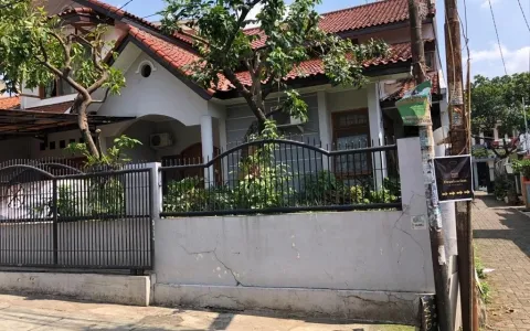 Dijual Murah Rumah Jl Aleraya, Ciputat Timur Tangerang Selatan