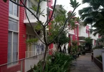 Sewa Rumah Long Beach Double Decker, PIK