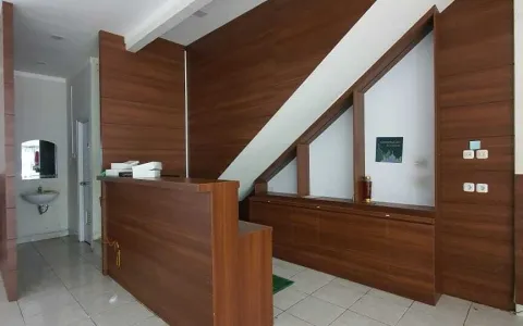 Dijual cepat Ruko Sudut 4 lantai di Emerald Avenue 1