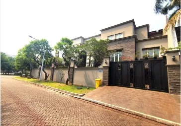 Disewakan Cepat Rumah Trimaran Pantai Indah Kapuk , Jakarta