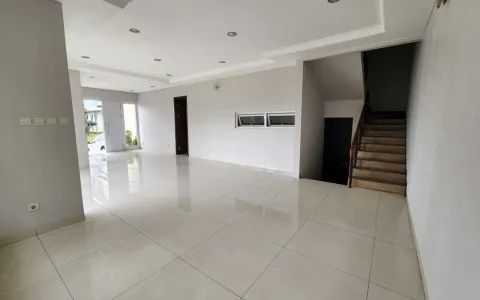 Dijual Rumah Taman Puri Grisenda Lucky Park