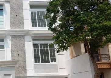 Dijual Cepat Rumah di PIK Venice View Danau