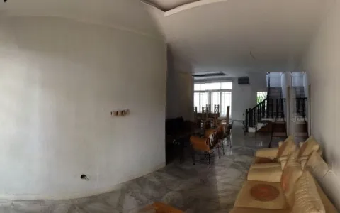 Dijual Cepat Rumah Intercon Kebon Jeruk, Jakarta