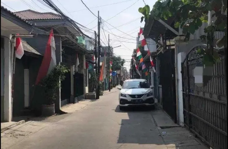 Dijual cepat rumah jl prof dr latumeten