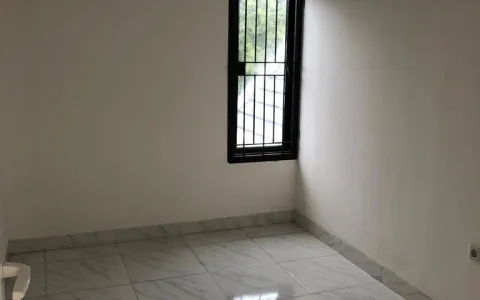 Dijual Rumah di Cengkareng, Jl. Kacang Tanah Raya