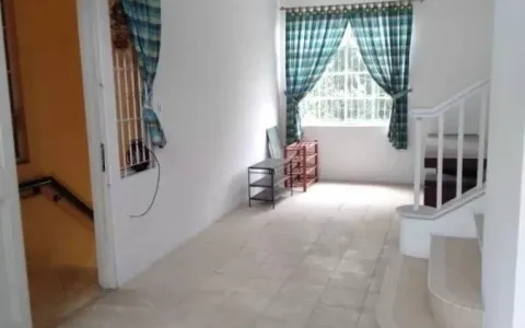 Dijual dan Disewakan Townhouse Taman Hijau Karawaci , Tangerang