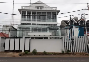 Dijual Gedung Perjuangan di Jl. Perjuangan, Kb. Jeruk, Jakarta Barat