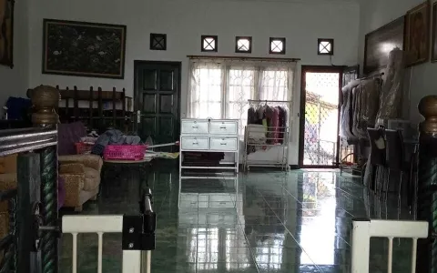 Dijual Rumah Jl Kenari Raya Bintaro Jaya Sektor 2, Jakarta