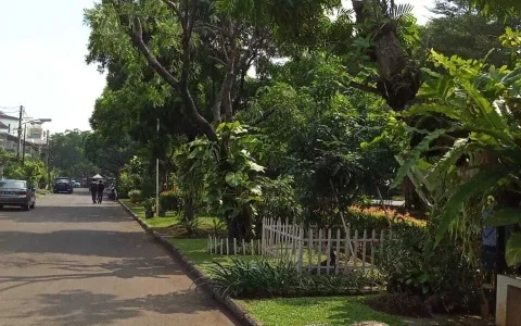 Dijual Rumah Jl Kenari Raya Bintaro Jaya Sektor 2, Jakarta