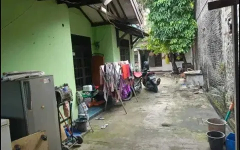 dijual cepat tanah dengan bangunan