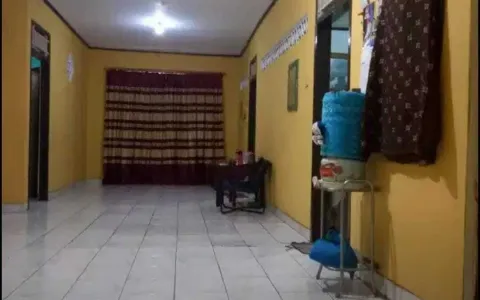 dijual cepat rumah di jalan anggrek neli murni