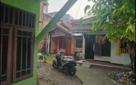 dijual cepat tanah dengan bangunan