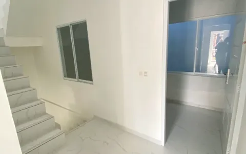 Dijual Rumah Di Jl.. Menteng, Tanjung Duren. jakarta Barat