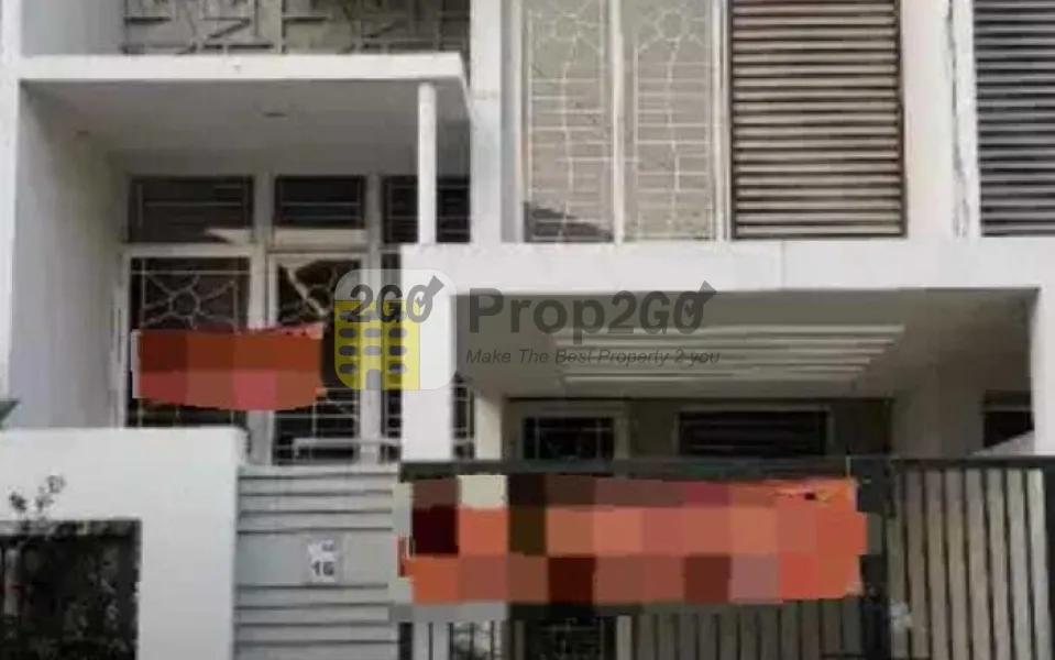 dijual cepat rumah di komplek taman semanan indah