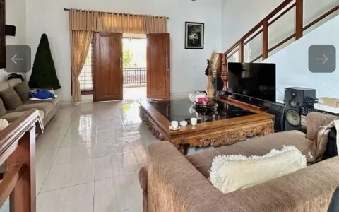 Dijual Rumah Di Ciledug Dalam Komplek, Tangerang