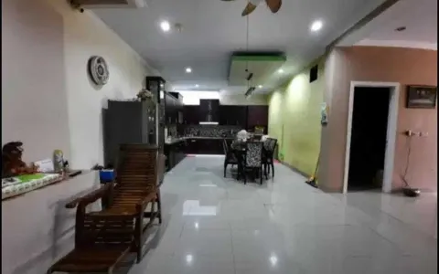 dijual cepat rumah di golflake residence