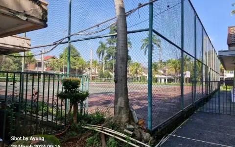 Dijual Cepat Gedung Country Club di Jl. Gema Pesona Estate, Depok