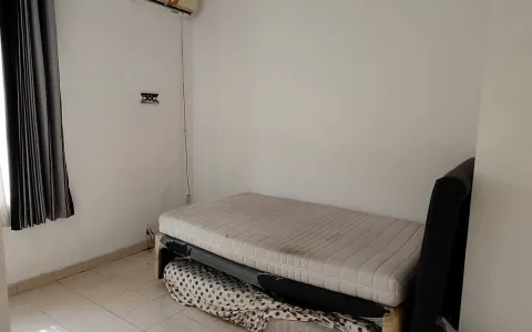 Rumah Dijual Cepat di Nusaloka Jl. Ambon, Serpong, Tangerang