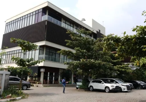 Disewakan Office Sunrise Garden, Jakarta Barat