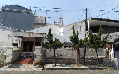 Rumah Dijual Cepat di Jl. Daan Mogot, Jakarta Barat