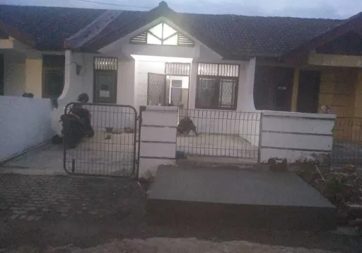 Rumah Dijual Cepat Di Jl. Anggrek Bulan, Tiga Raksa, Tangerang