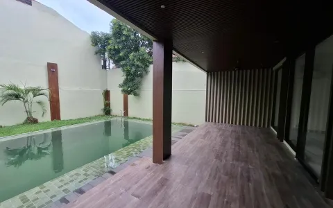 Disewakan Rumah Di Benda Atas, Kemang, Jakarta Selatan