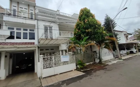 Rumah Dijual Cepat Di Jl. Flamingo, Bintaro, Tangerang Selatan