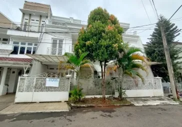 Rumah Dijual Cepat Di Jl. Flamingo, Bintaro, Tangerang Selatan