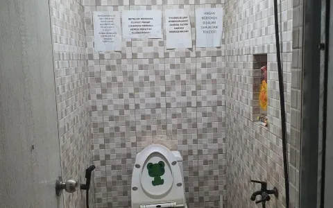 Gudang Dijual Cepat di Jl. Raya Gatot Subroto  Cimone, Karawaci, Tangerang Kota